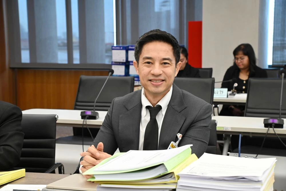 'กมธ.แก้รธน.' นัดถกเนื้อหาครั้งสุดท้าย พรุ่งนี้ ห่วงยุบสภาก่อน