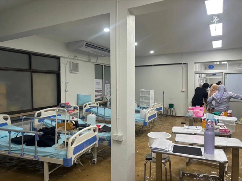 น้ำท่วม 4 จ.ใต้ สถานพยายาลกระทบ 12 แห่ง แต่ยังพร้อมให้บริการ