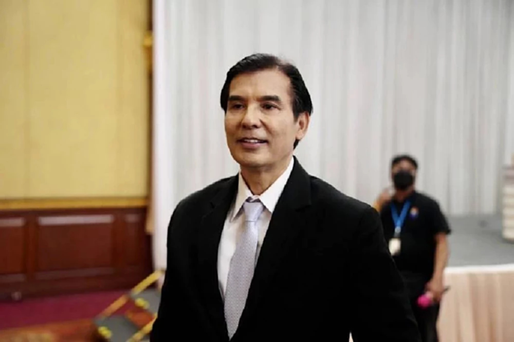 'เด็จพี่' เย้ยส้ม เลิกเอาหล่อกู้เรตติ้ง อย่าเชื่อนายกฯไม่ยุบสภา