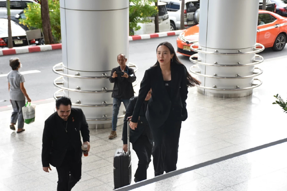 'รักชนก-สหัสวัต' ขึ้นศาลตรวจหลักฐานคดี 'สุชาติ' ฟ้องหมิ่น Skyy9