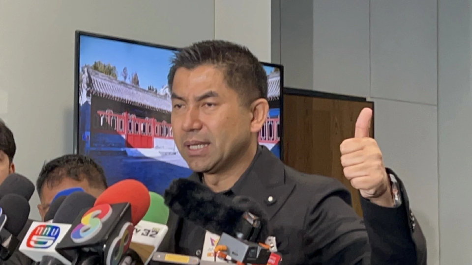 'สุรเชชษฐ์' ให้ข้อมูล กมธ.มั่นคง แฉเส้นเงิน เอี่่ยว บิ๊ก ตร.-สส.