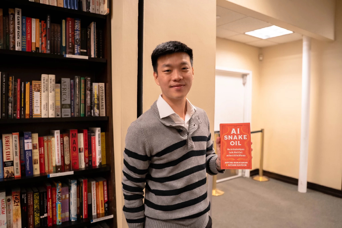 'เท้ง' ยก 3 ปัญหากลุ่มอิทธิพลกุมอำนาจรัฐ ปลุกเลือก ปชน.ช่วยต่อสู้