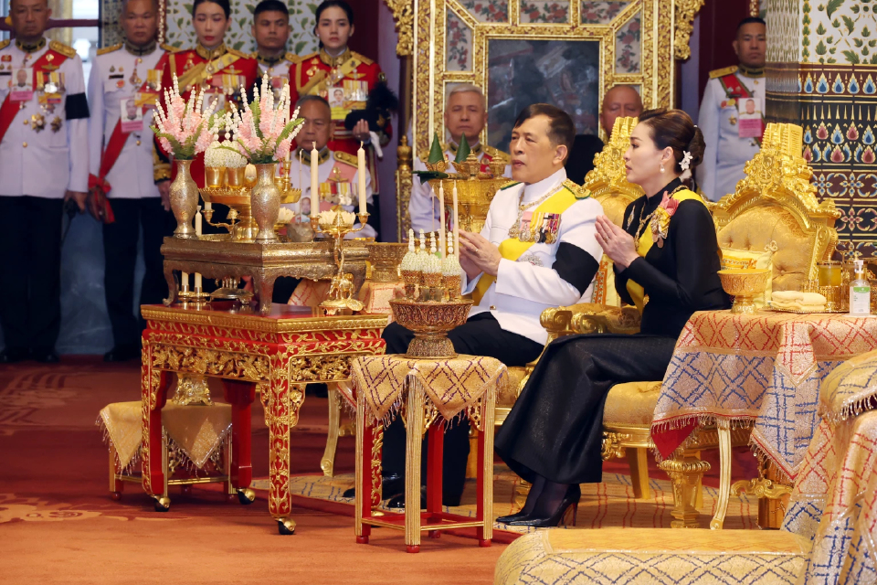 ในหลวง-พระราชินี ทรงบำเพ็ญพระราชกุศลวันคล้ายวันประสูติ กรมพระนครปฐมฯ