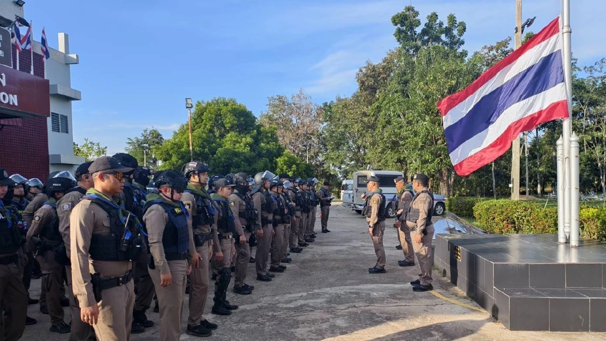 ระดมกำลังตำรวจเสริมทัพทหาร ชายแดนบ้านหนองหญ้าแก้ว-บ้านหนองจาน