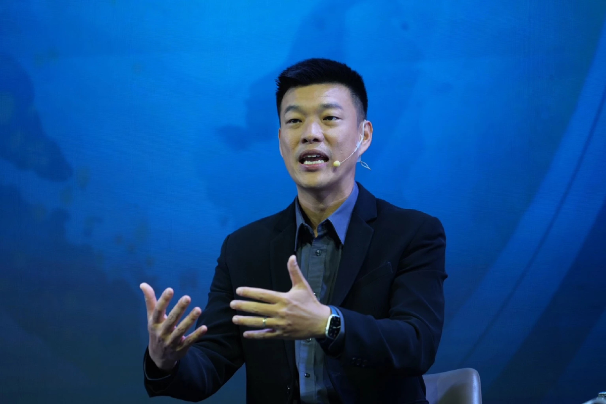 'เท้ง' ชี้ไทยรัฐพันลึก-การเมืองไร้เสถียรภาพ ชนวน ปชน.ดันแก้ รธน.