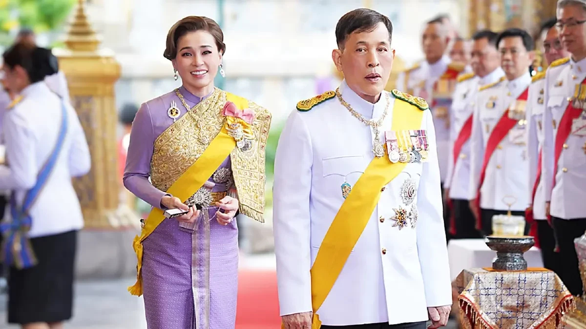 'ในหลวง' ทรงห่วงน้ำท่วมภาคใต้ พระราชทาน 100 ล้าน ฟื้นฟู รพ.หาดใหญ่