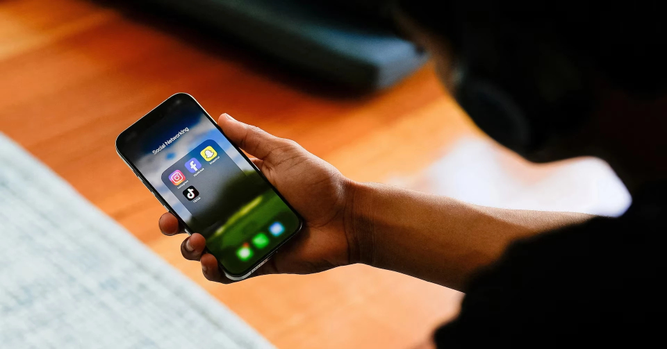 'มาเลเซีย' จ่อแบน 'เด็กต่ำกว่า 16 ปี'  ห้ามใช้โซเชียล เริ่มปี 2569