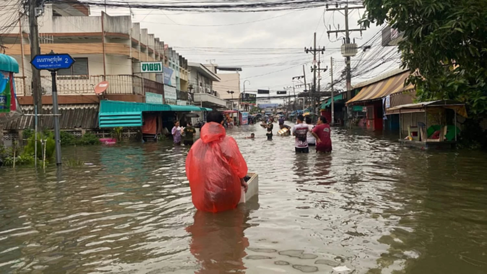 หาดใหญ่ดีขึ้น 3 แยกคอหงส์เปิดแล้ว 'เขต 8' วิกฤตสุด คนติดค้างมาก