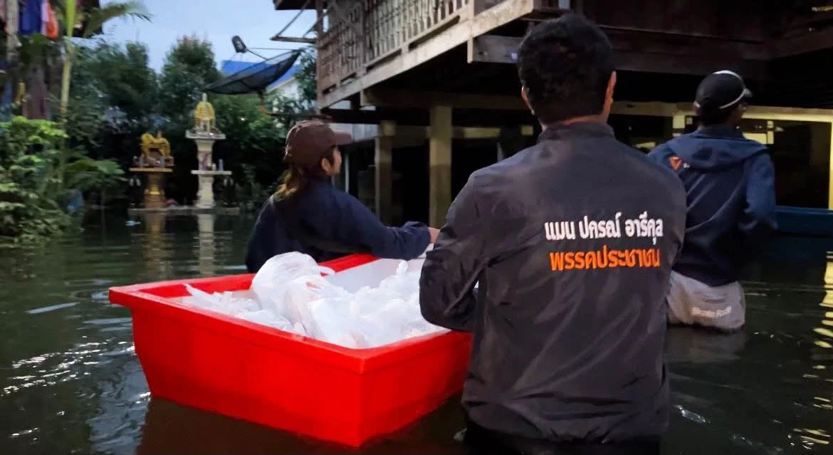 ‘ณัฐพงษ์’ ชง 6 ข้อเสนอด่วนถึงรัฐบาล บริหารวอร์รูมน้ำท่วมใต้