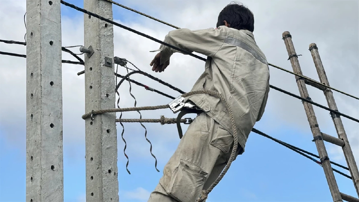 ตำรวจใช้ Tag Seal ควบคุมสายเคเบิลใยแก้ว สกัดแก๊งคอลเซ็นเตอร์