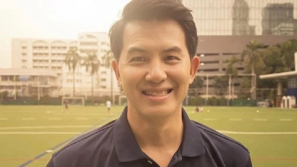 ‘อธิรัฐ’ เปิดตัวซบ ‘ปชน.’ หลัง2น้องชาย ร่วมทัพ ‘ภท.’ ลั่น เปลี่ยนครั้งใหญ่