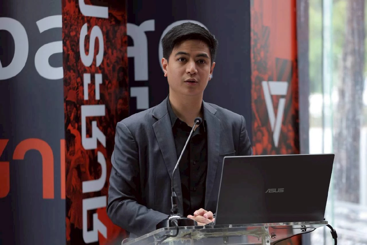 'พริษฐ์' ยัน ปชน.ดันแก้ รธน.เสร็จก่อนสิ้นปี มั่นใจสูตรป้องผูกขาด