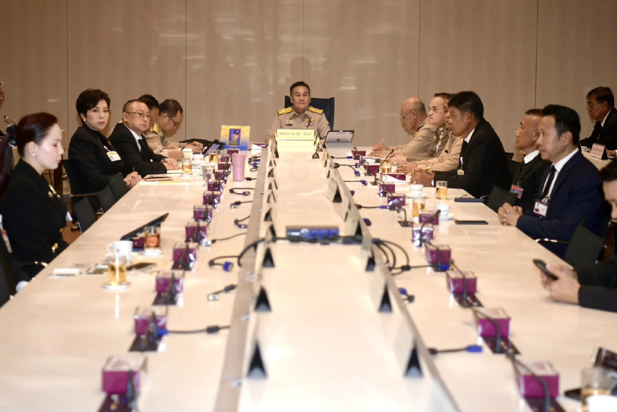 'กมธ.ทหาร' หนุน 'นายกฯ' หยุดทุกข้อตกลงกับ 'กัมพูชา' โต้ความรุนแรง