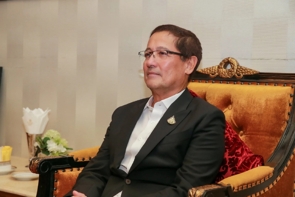 'ปธ.ยุทธศาสตร์ กธ.' แจงไม่เคยสัญญาให้ตำแหน่ง รมต. กับ 'ชนนพัฒฐ์'