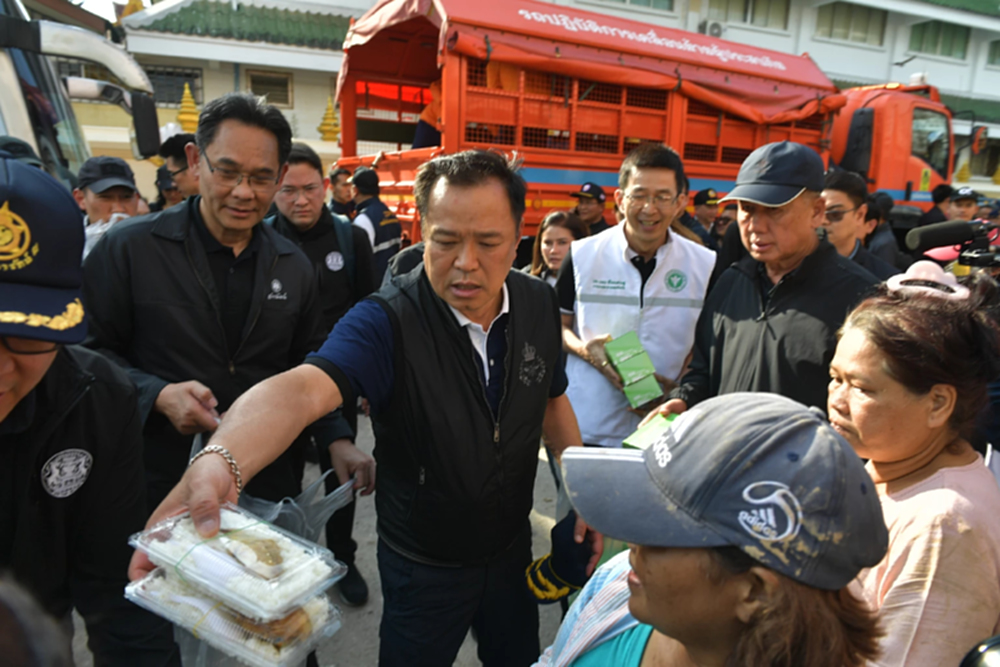 “เสียงประชาชนชัด! เยียวยาตรง–ช่วยหนี้ก่อน คือสิ่งที่อยากเห็นจากรัฐบาลอนุทิน