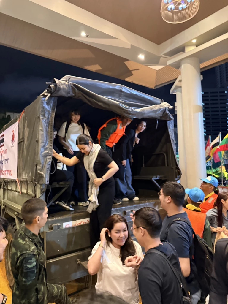 สมาชิกหอการค้าฯนับร้อยยังติดค้าง อาหารเริ่มขาดแคลน – ตั๋วเครื่องบินพุ่ง 5 พันบาท