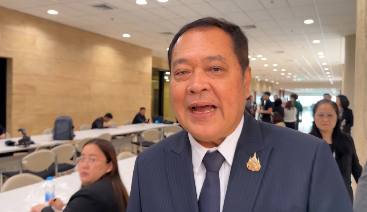 'ทวี' ปัดตอบ พยาน คดีฮั้ว สว. กลับคำให้การ โบ้ยให้ถาม 'ดีเอสไอ'