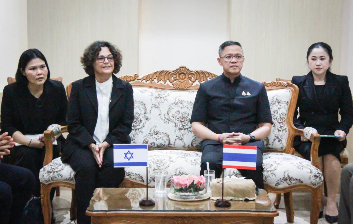 ทูตอิสราเอล ถกผู้ว่าฯสุราษฎร์เปิดทางจัดการนักท่องเที่ยวนอกแถว