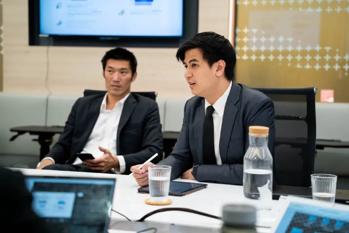 'ไอติม' สรุปใน 1 ภาพ พรรคไหน เสนอโมเดลอะไร กลไกในร่าง รธน.ใหม่