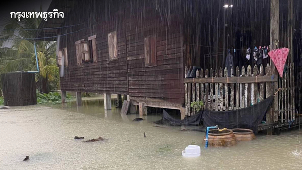อัปเดต น้ำท่วมภาคใต้ 8 จังหวัดอ่วม ฝนตกหนัก ได้รับผลกระทบกว่า 1.2 แสนครัวเรือน