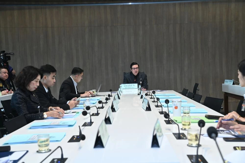 'กมธ.มั่นคง' เรียก 'อนุทิน-วรภัค' แจงปมทุนเทา โยง 'ยิม เลียก'