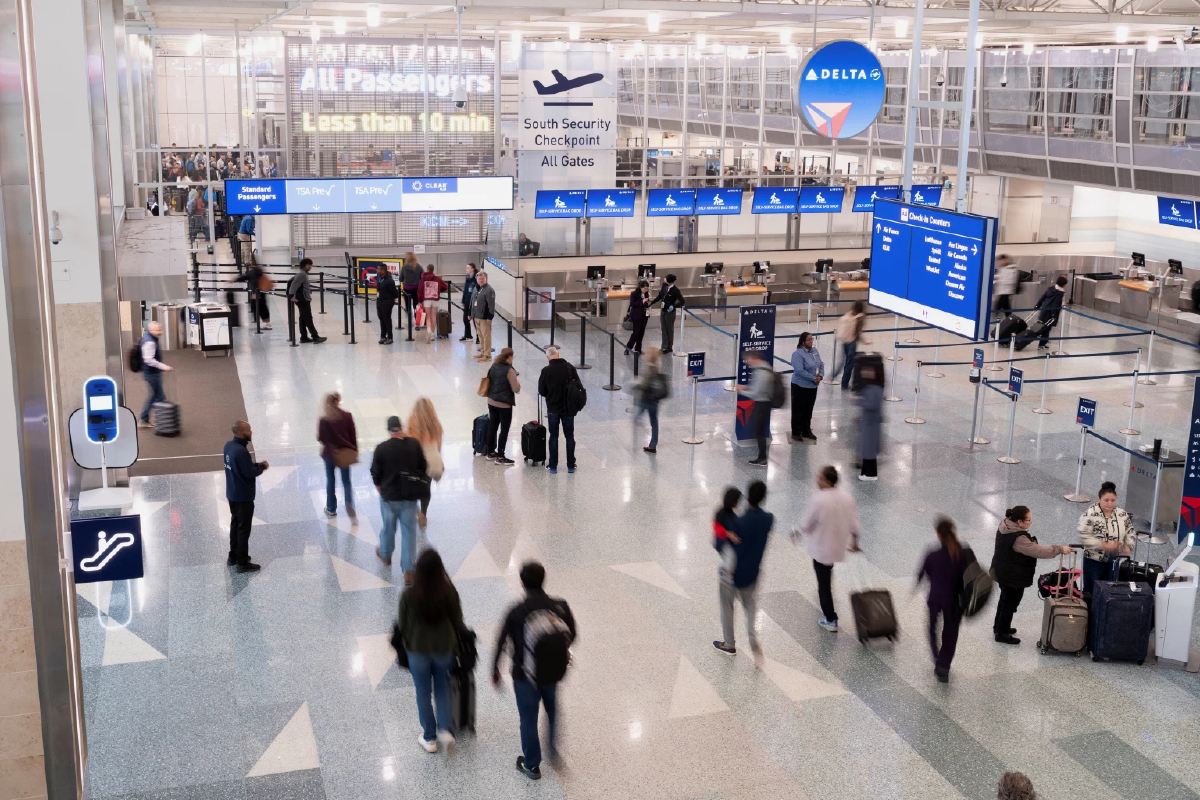 สายการบินสหรัฐ ยกเลิกเที่ยวบินกว่า 3,300 เที่ยว เสี่ยงลดอีก หากรัฐบาลยังชัตดาวน์