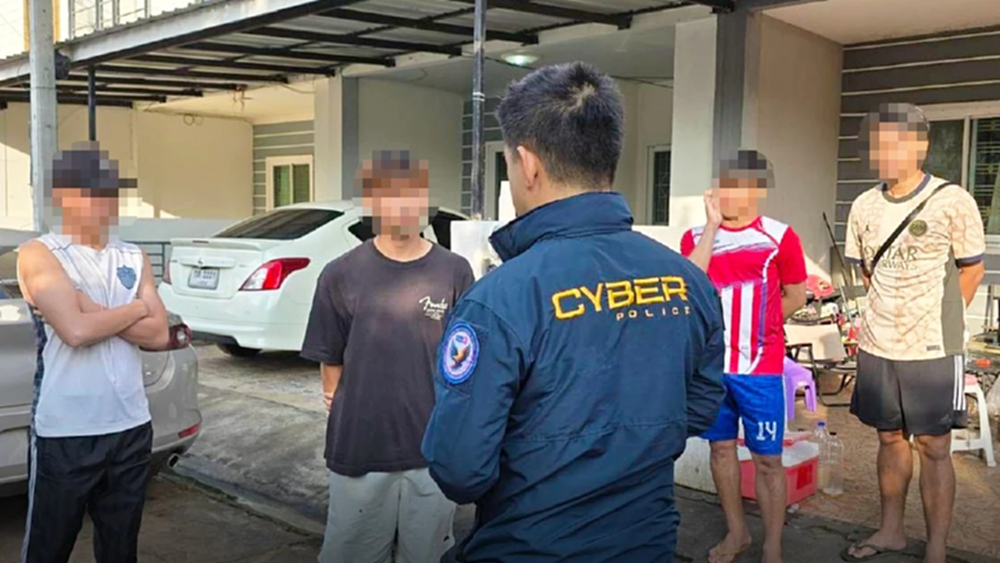 บุกจับดาวรุ่ง! แก๊งนักฟุตบอลเดินสาย ใช้เงินรางวัลทำทุนหวยออนไลน์