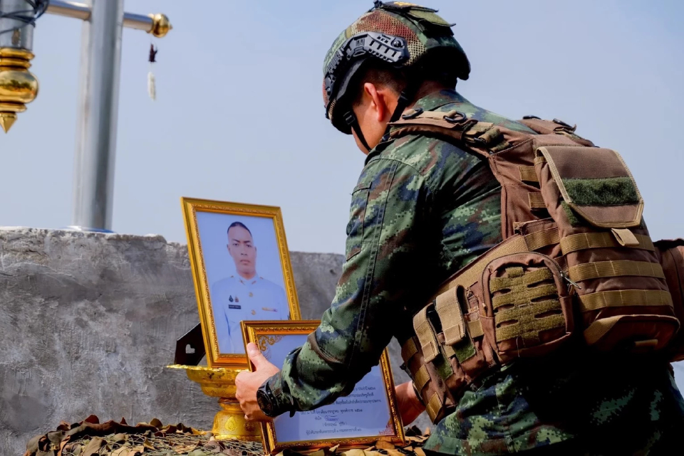 จัดพิธีรำลึกครบ 100 วัน 'ส.ท.ต่อพงษ์' พลีชีพปกป้องภูมะเขือ