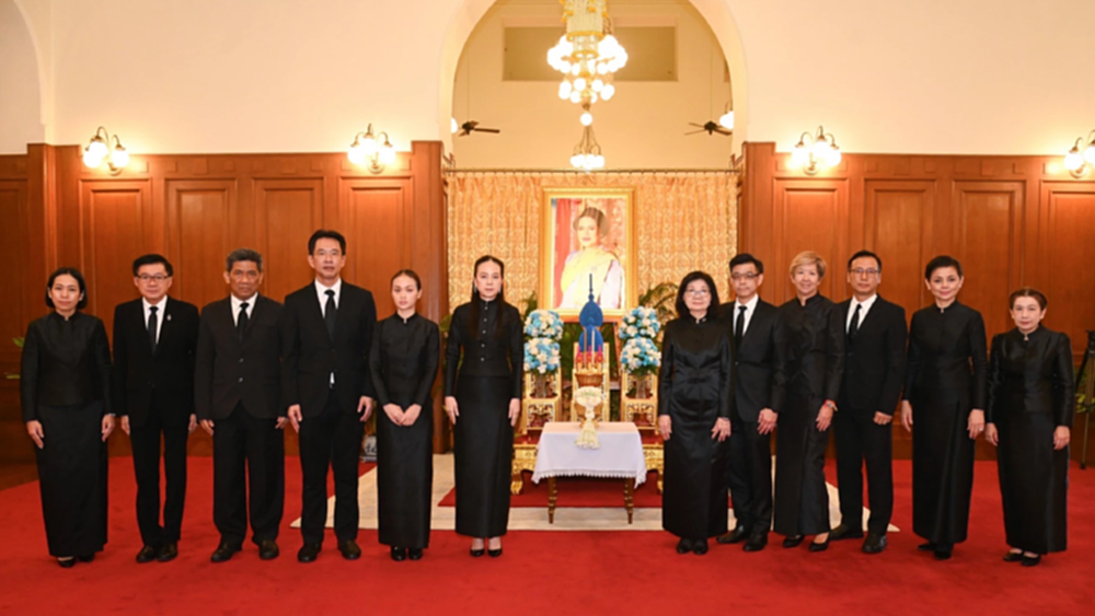 เมืองไทยประกันภัย เข้าถวายสักการะพระบรมศพฯ สมเด็จพระพันปีหลวง