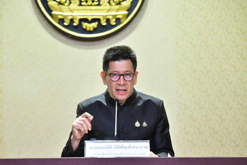 'เอกนิติ' ย้ำไม่มีอะไร อธิบายไปแล้ว ปมร่วมเฟรม 'เบน สมิธ'