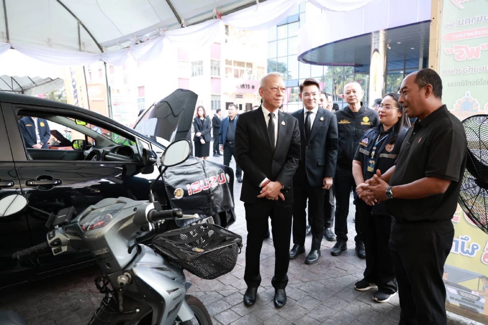 'พิพัฒน์' เปิดแคมเปญปีใหม่ 2569 เข้มปลอดภัย ลดอุบัติเหตุทางถนน 5%