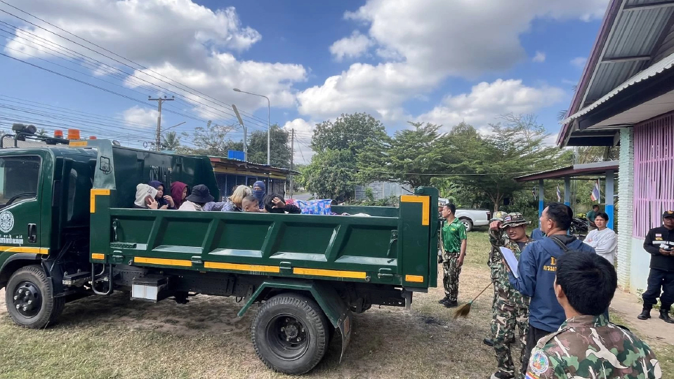 สถานการณ์ชายแดนไทย-กัมพูชาล่าสุด อส.อพยพประชาชนเฝ้าทรัพย์สิน