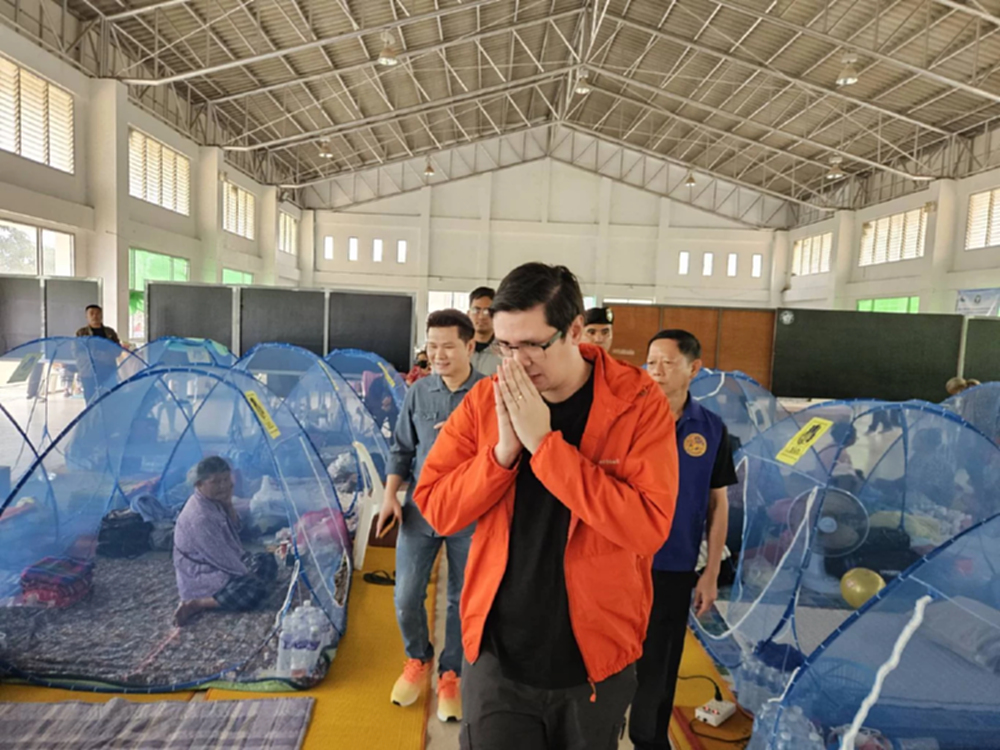 'โรม' เยี่ยมศูนย์อพยพ จ.สระแก้ว หลายคนไม่มั่นใจกลับสู่ชีวิตปกติ