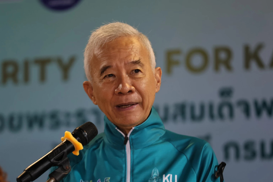 'สุวัจน์' เปรยคิดไม่ถึงยุบสภาเร็ว ทำ 'ชพน.' เตรียมเลือกตั้งลำบาก