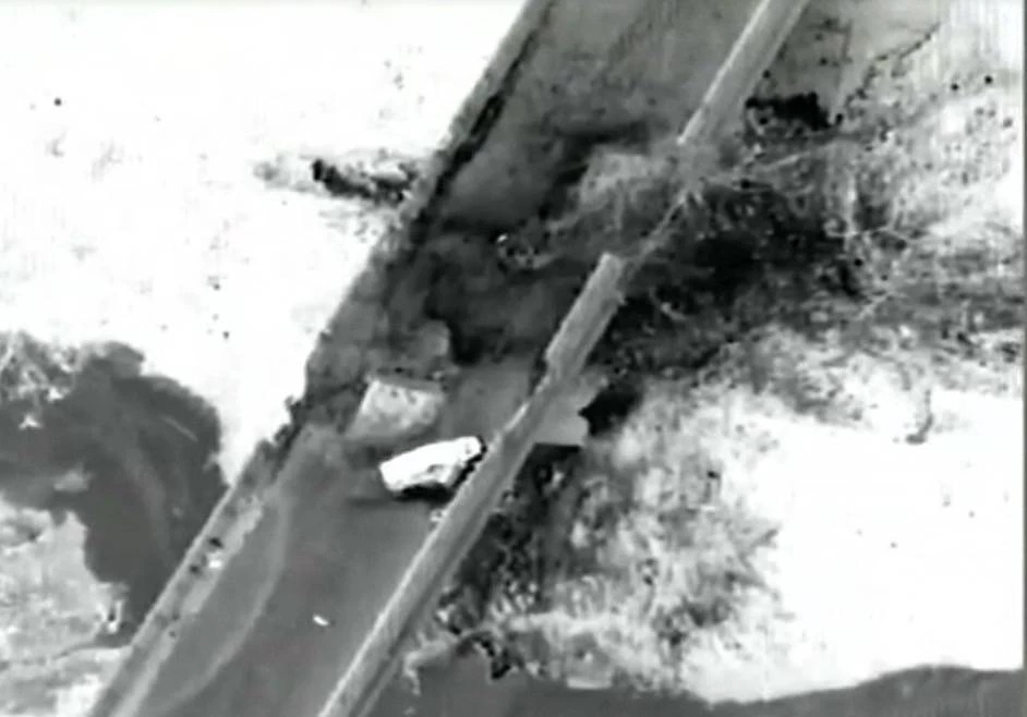 เปิดภาพ F-16 ทิ้งบอมบ์ สะพานโอรุจิก เชื่อมต่อ เสียมราช-อุดรมีชัย ส่งกำลังบำรุง