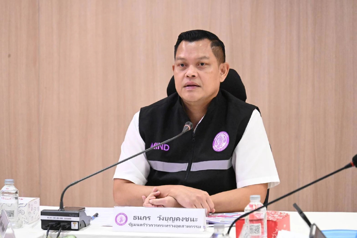 'ธนกร' ส่งทีมเต็มเหนี่ยวทลายมาเฟียแบตเถื่อน ยันไม่เคลียร์ผลประโยชน์