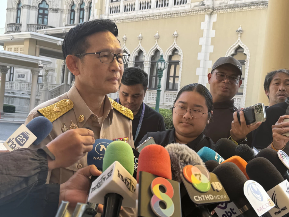 รมว.พลังงาน รอข้อสรุปหารือ กฟผ.-กฟภ.ก่อนเคาะเว้นค่าไฟฟรีในพื้นที่อุทกภัย