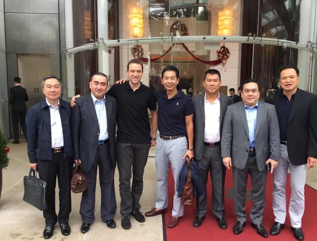 'โรม' กังขาภาพ 'เบน สมิธ' คู่ 'บิ๊กเนม' ว่อน ชนวนไม่มีใครกล้าแตะ