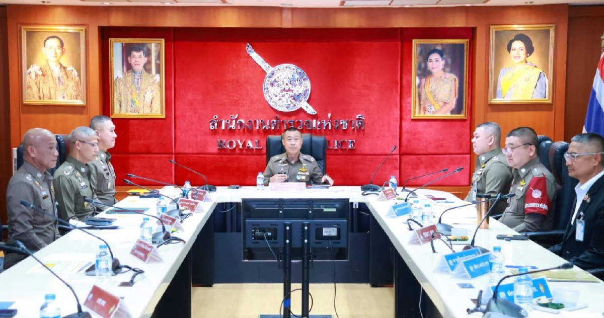 ตำรวจ ระดม 4,200 นาย คุมเข้มชายแดนไทย-กัมพูชา หลังสั่งอพยพ 1.1 แสนราย