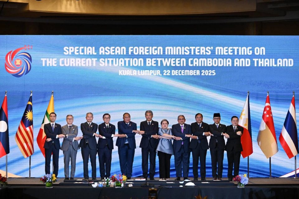 'สีหศักดิ์' เผย ไร้ข้อตกลงหยุดยิง 'กัมพูชา' ยอมให้กองทัพหารือวง GBC 24 ธ.ค.