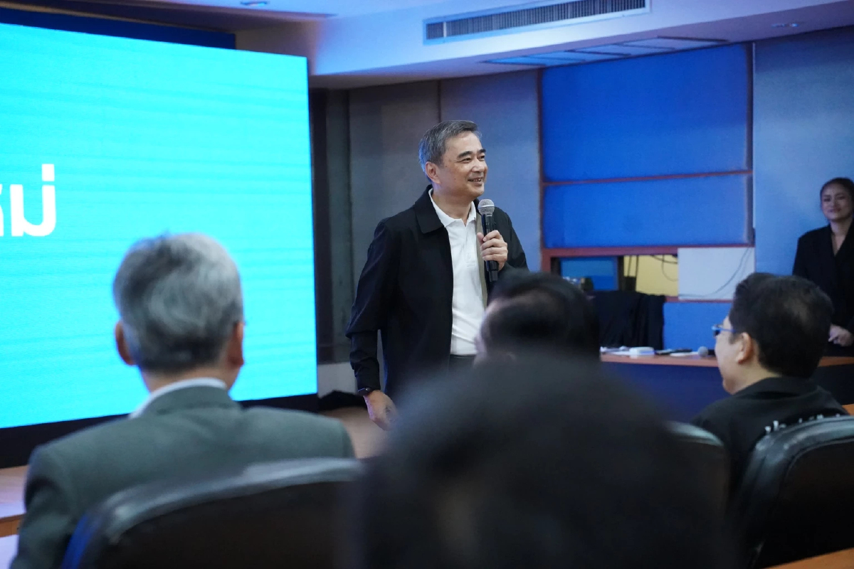 'อภิสิทธิ์' ปลุกใจ ว่าที่ผู้สมัครสส. กทม. สู้ด้วยการเมืองสุจริต