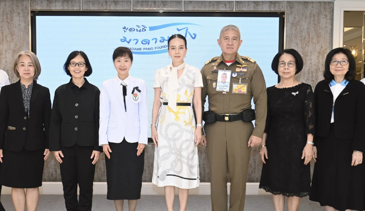 มูลนิธิมาดามแป้ง มอบเครื่องมือแพทย์ แก่โรงพยาบาล จ.สตูล และ จ.อุบลราชธานี