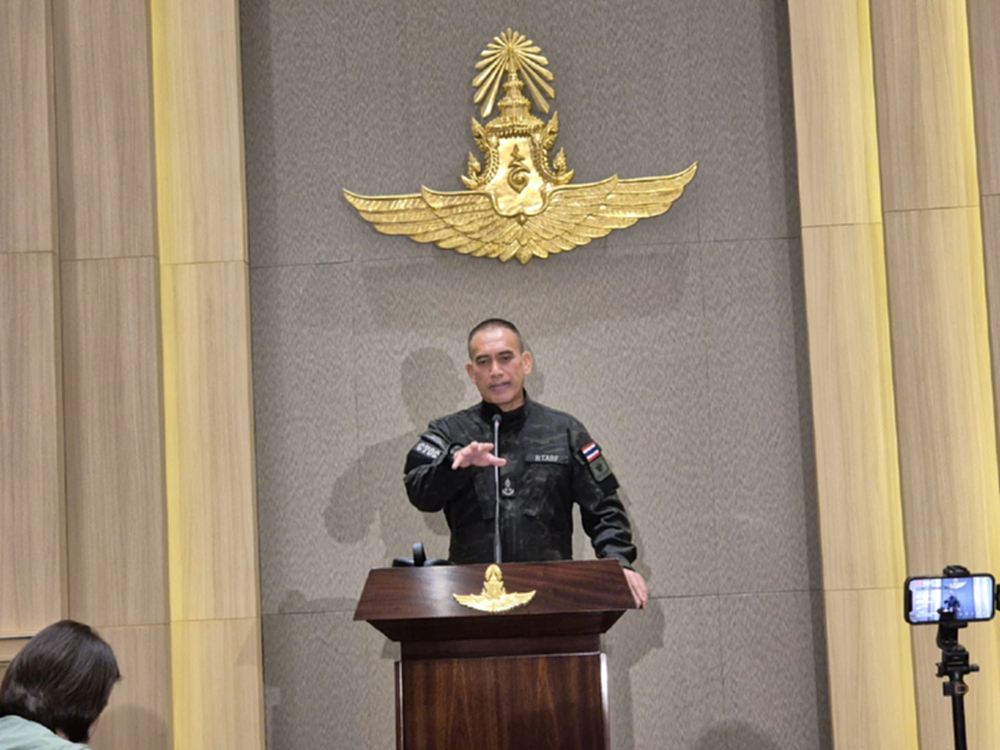 เสธ.เบิร์ด  ถาม ฮุนมาเนต เกียรติศิษย์เก่าเวสต์พอยต์ อยู่ไหน ขัดเกลากำพืดไม่ได้