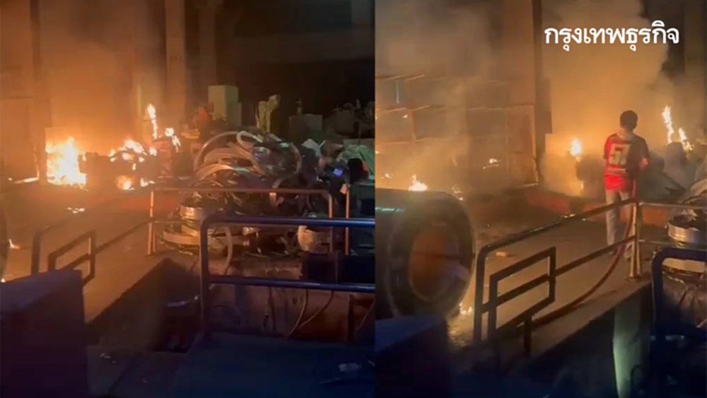 ไฟไหม้โรงงานท่อสแตนเลส สมุทรสาคร เพลิงโหมอย่างหนัก ต.บางน้ำจืด