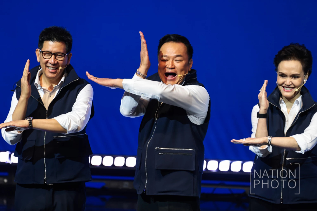 ร้อง กกต.สอบ 'อนุทิน' พูดยังติดเงิน ปชช. เข้าข่ายหาเสียงมิชอบ