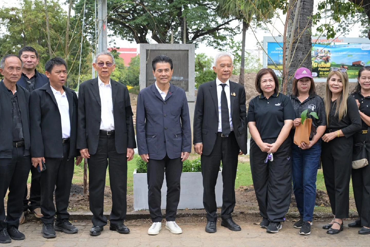 'ชพน.' แพแตก 'เทวัญ' รับพรรคเล็กไปต่อยาก -อดีตสส.ย้ายซบ 'ภท.' แล้ว