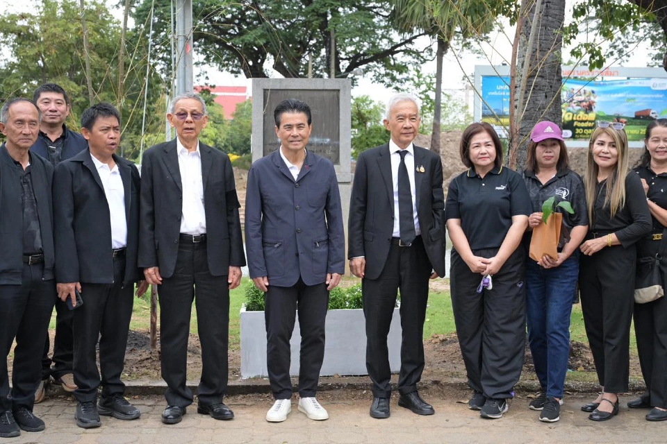 'ชพน.' แพแตก 'เทวัญ' รับพรรคเล็กไปต่อยาก -อดีตสส.ย้ายซบ 'ภท.' แล้ว