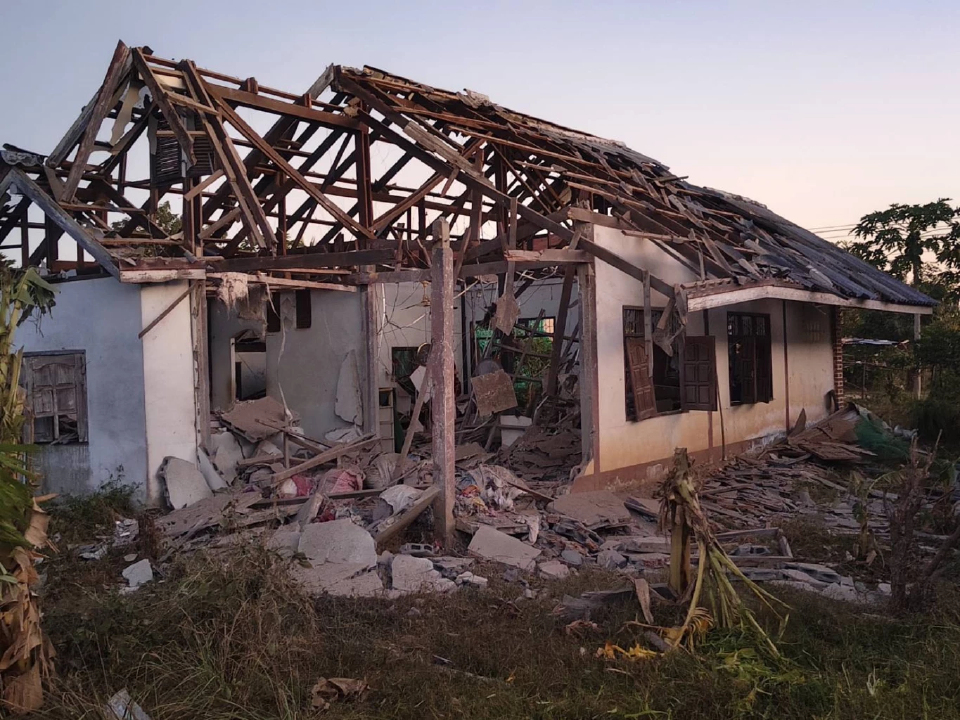 ทภ.1 ซัด กัมพูชา ไม่ยุติความขัดแย้ง ยิง BM-21 ถล่มบ้านประชาชนพังระนาว