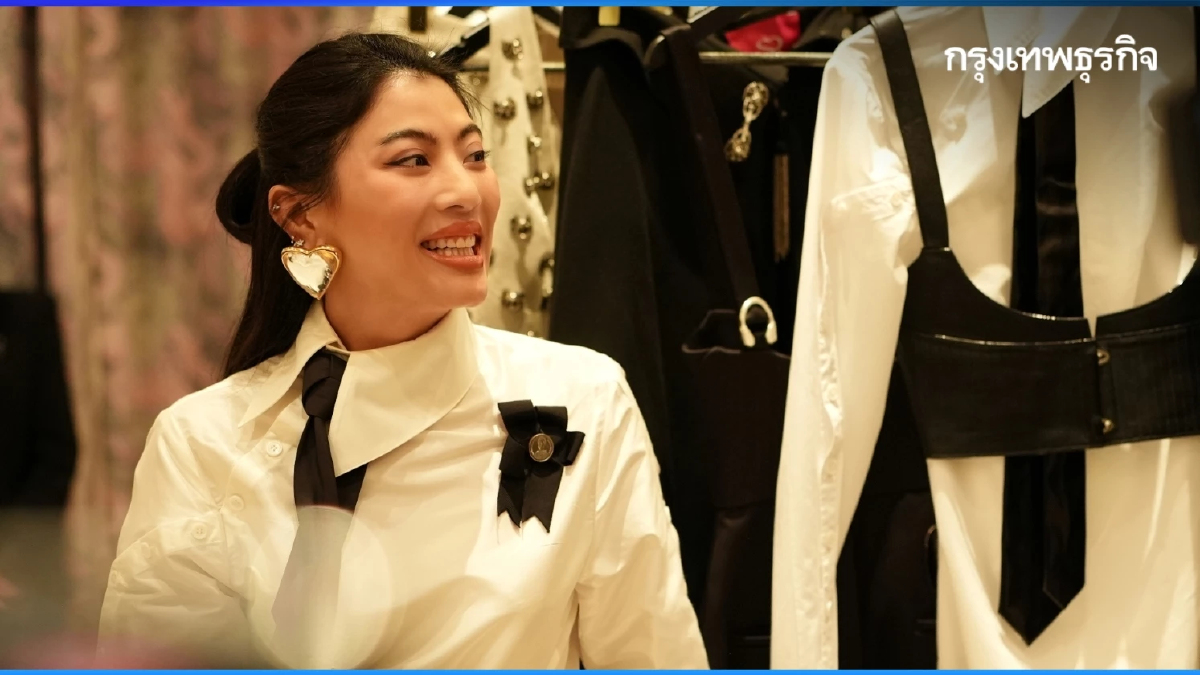 เจ้าฟ้าสิริวัณณวรีฯ ฉลองพระองค์วันเปิด SIRIVANNAVARI ร้านใหม่