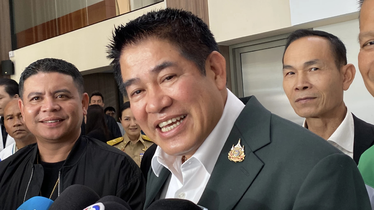 ‘ธรรมนัส’ อุบ พร้อมนั่ง ‘นายกฯ’ ลั่น ‘กล้าธรรม’ พรรคทำงาน ไม่พูดมาก